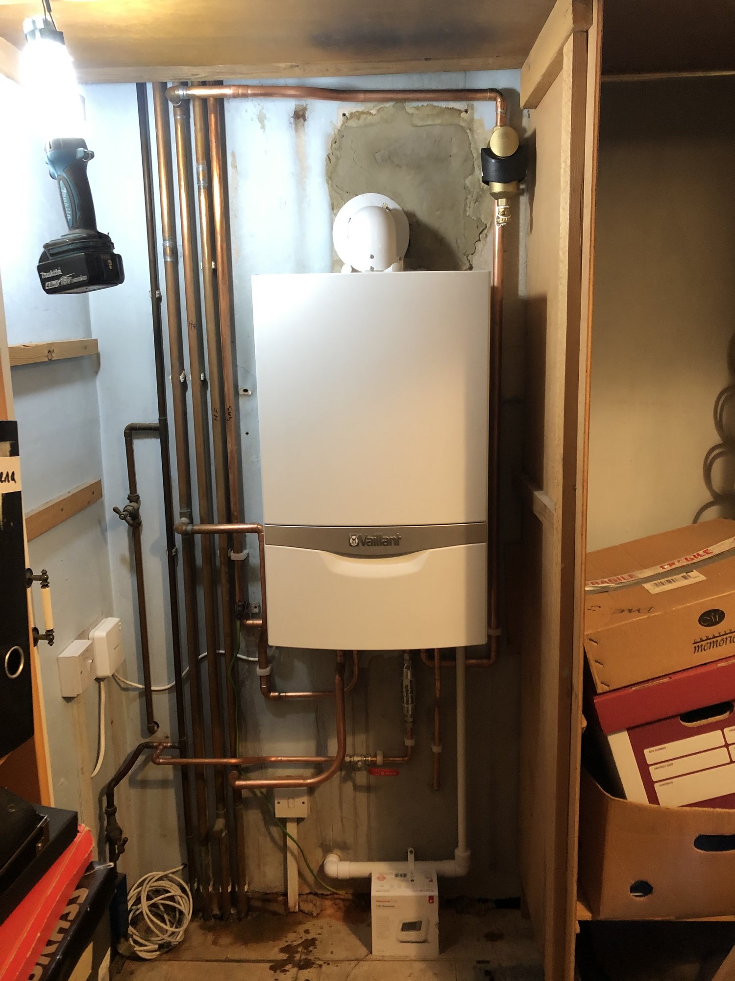 Boiler installation pipework by Flexible Heating Services